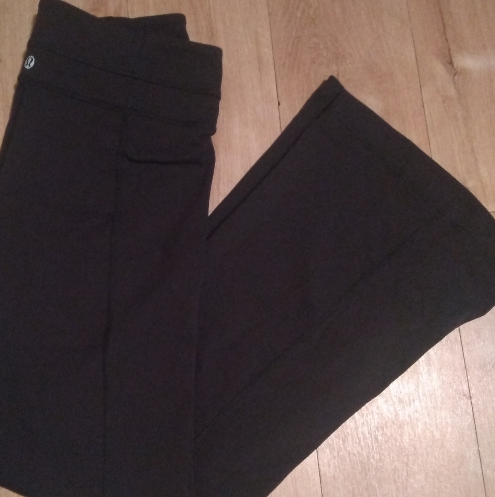 Lululemon groove yoga flare pant